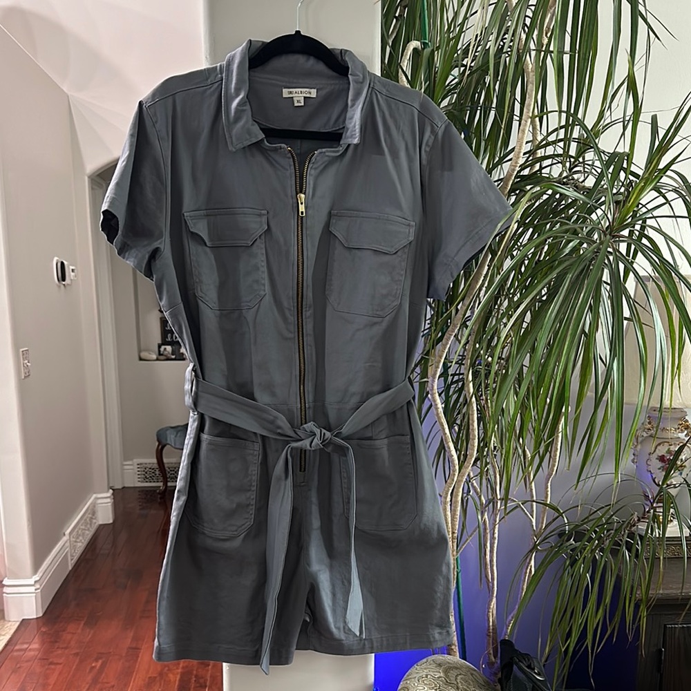 ALBION CITY ROMPER, GREY CANVAS